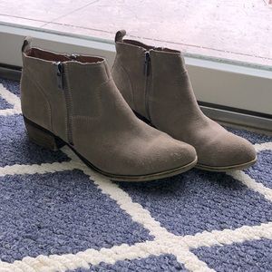 Lucky brand tan booties